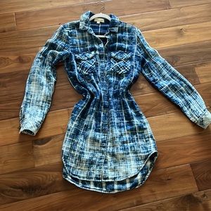 Cloth & Stone long distressed tunic top size M. Only worn once.